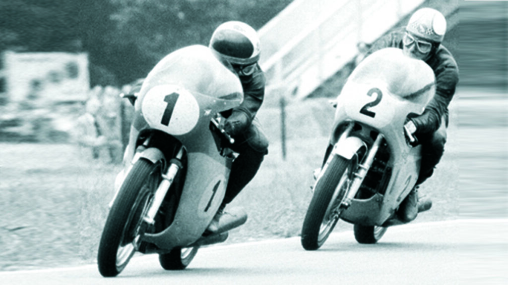 Giacomo Agostini y Mike Hailwood