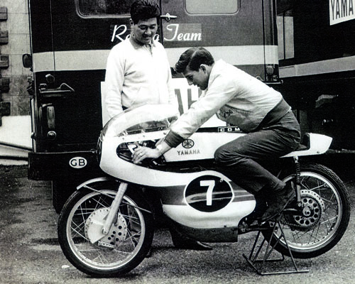 Phil Read pruebas sbre Yamaha