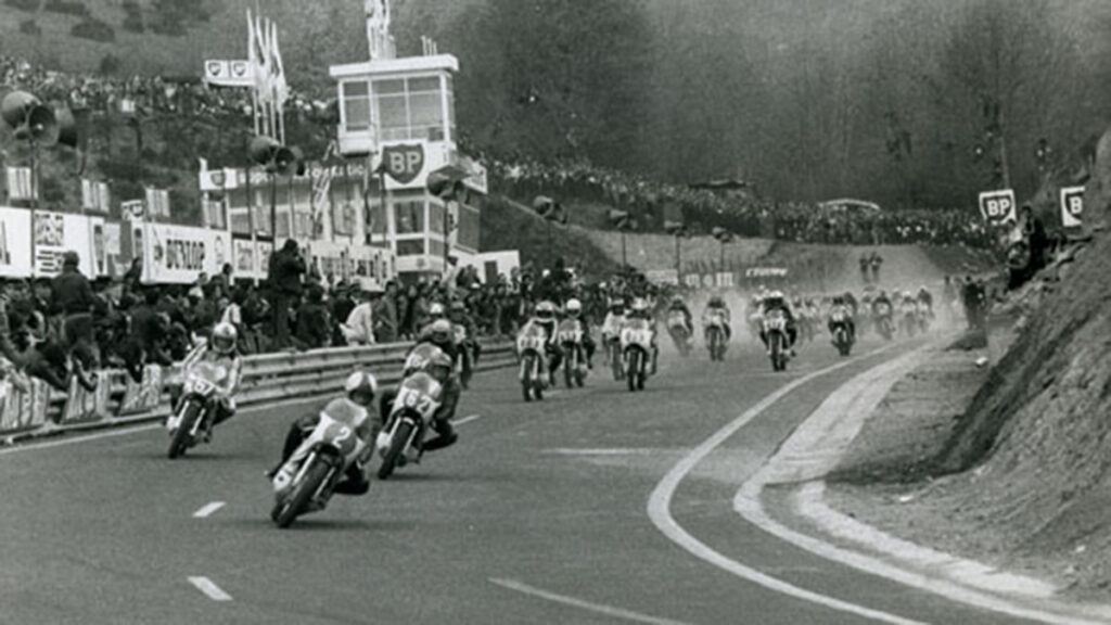 Jarno Saarinen (1945-1973): La historia de "El finlandés volador" 6 La imagen tiene un atributo ALT vacío; su nombre de archivo es jarno_11-1024x576.jpg