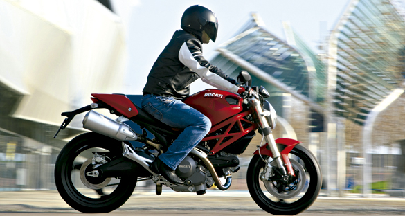 Ducati Monster 696