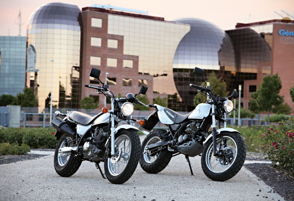 Suzuki Van Van VS. Hyosung RT 125 D