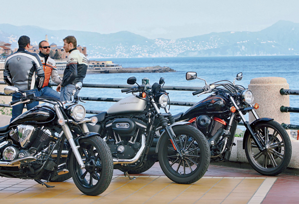 Harley-Davidson XL 883 Iron VS. Kawasaki VN900 Custom VS. Yamaha XVS950 Midnight Star