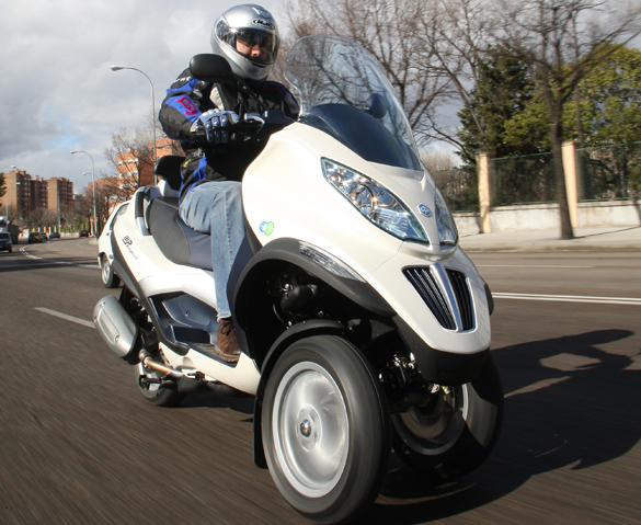 Piaggio MP3 Hybrid