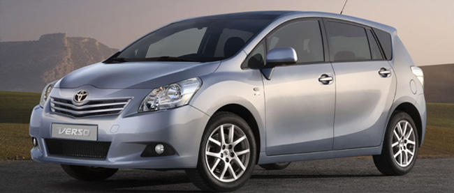 Piaggio muestra su tres ruedas MP3 LT 1 toyota_corolla_verso3-port