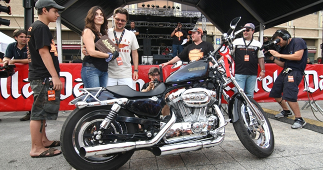 BHD_BestLadiesofHarley Custom Bike Show4