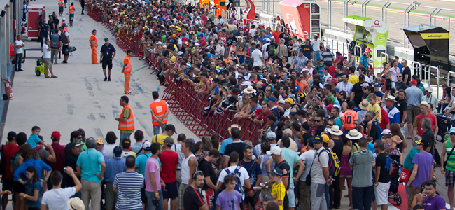 pit lane-walk pit lane-walk
