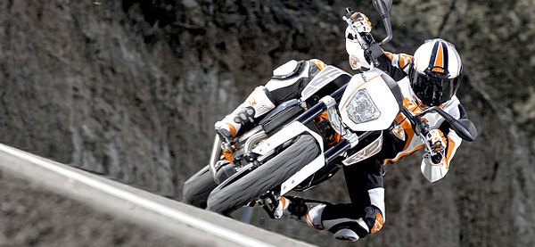 KTM_DUKE_690_2012_00001RET