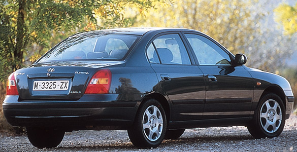 hyundai_elantra_03