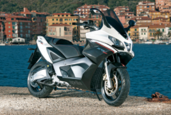 Aprilia SRV (2)