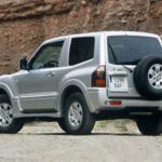 Mitsubishi Montero año 2003 trasera
