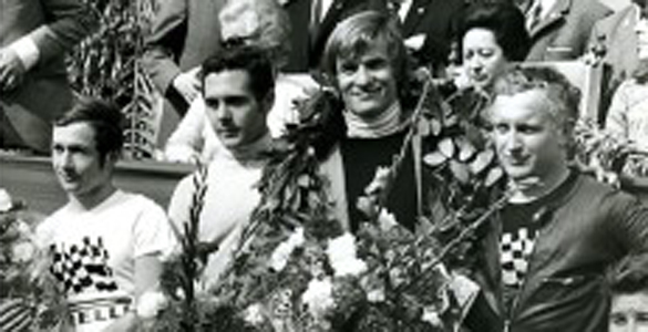 Herrero inicia 1970 con un aplastante triunfo en Alicante -Vistahermosa sobre Gould y Andersson, este, tras él en la foto.