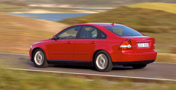 Volvo S40 año 2004 trasera