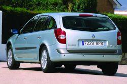 renault laguna grand tour noviembre 2004 trasera tres cuartos renault laguna grand tour noviembre 2004 trasera tres cuartos