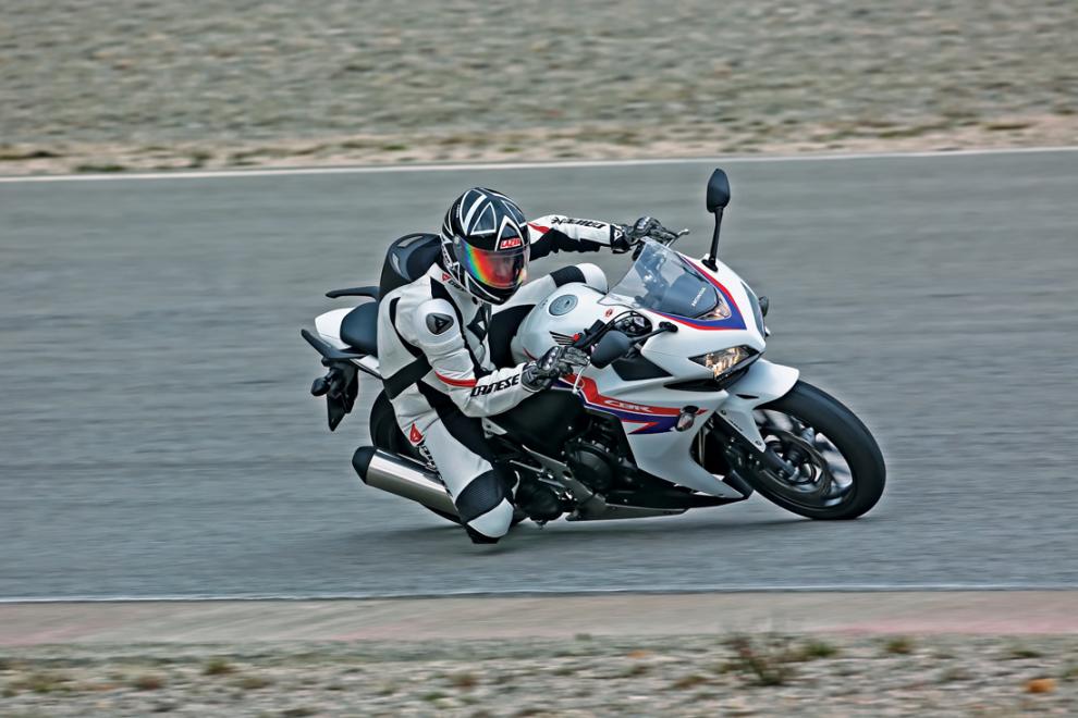 Seguridad en moto: consejos para conducir con más seguridad 11 cm2 1