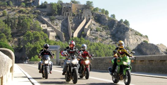 Seguridad en moto: consejos para conducir con más seguridad 13 grupo motos