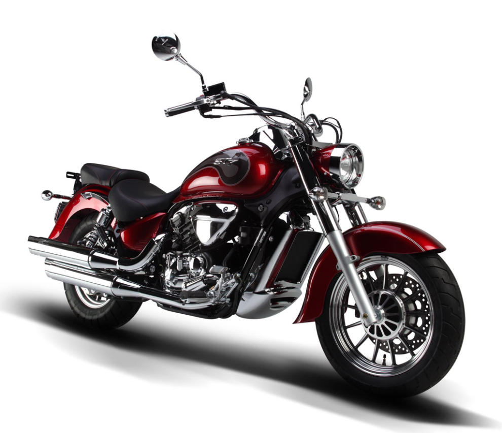 Consigue hasta casi 4.000 € de descuento en tu moto nueva 7 hyosung st7