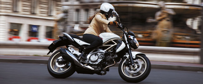 Aceite de motor: Por qué es tan importante para tu moto o scooter 13 Aceite moto