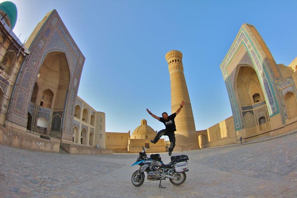 salto minarete bukhara