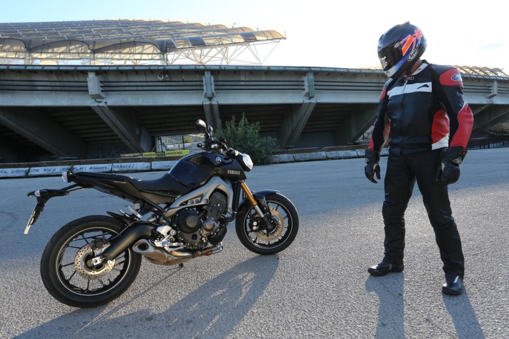 prueba yamaha mt 09 05