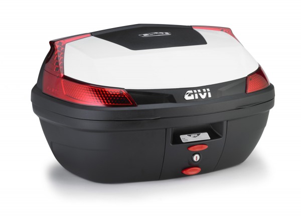 GIVI ofrece un completo equipamiento para el Kymco K-XCT 3 b47