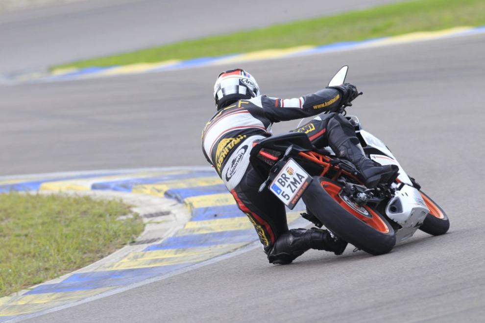 KTM RC 390: prueba