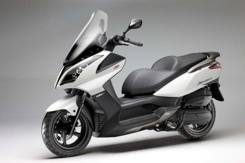 Los scooter 125 cc más rápidos del mercado 11 Kymco Superdink 125