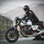 Las 12 motos más gamberras con matrícula 8 Moto Guzzi V7 Racer