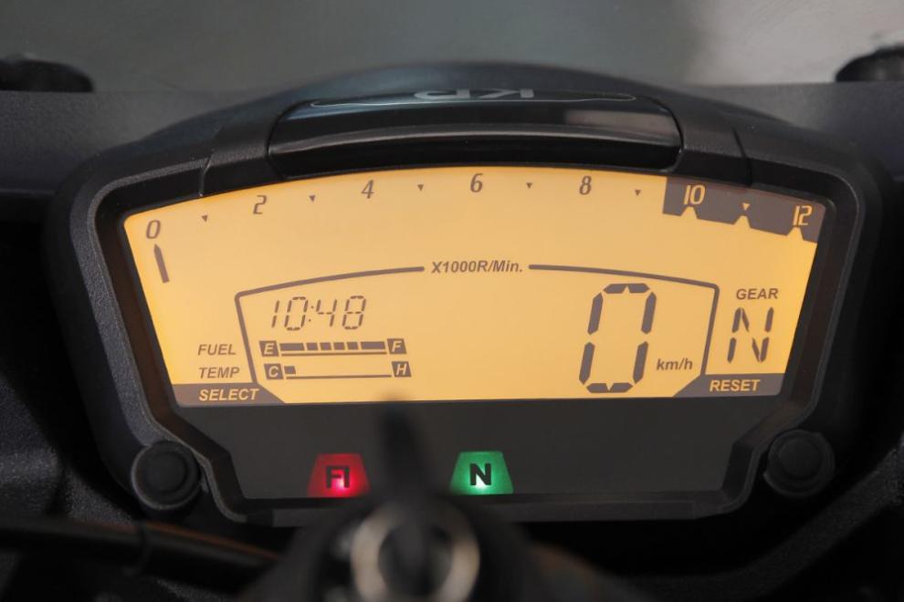 Hyosung GD 250 R-EXIV: carné A2 supersport