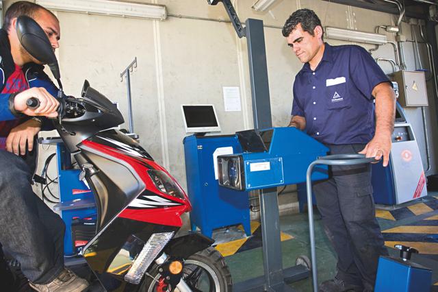 Trucos para ahorrar dinero con tu moto o scooter 15 Ahorra hasta el último céntimo con tu scooter o moto