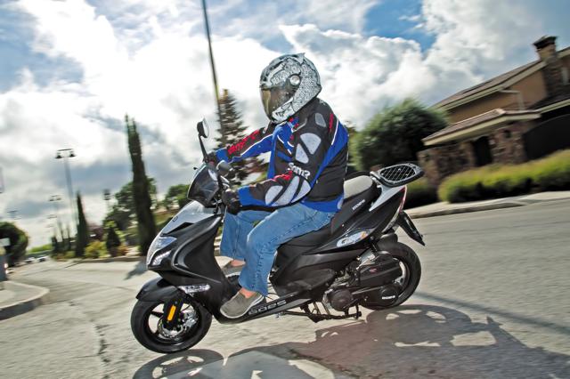 Scooter 125: Claves para elegir el modelo que mejor se adapta a tus necesidades 10 Cómo elegir el scooter 125 adecuado