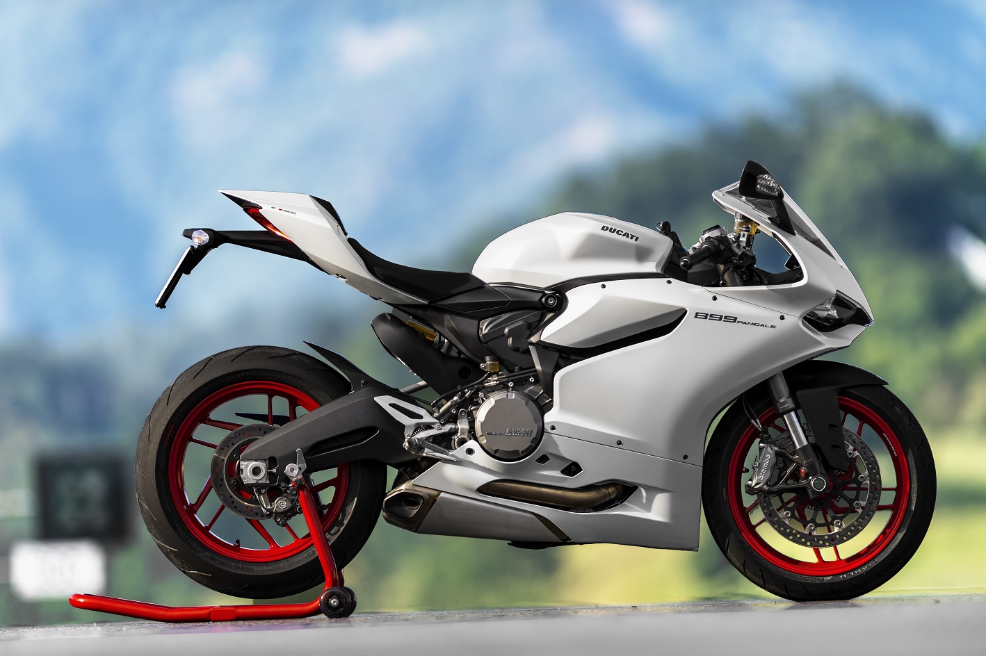 ducati panigale 899 2