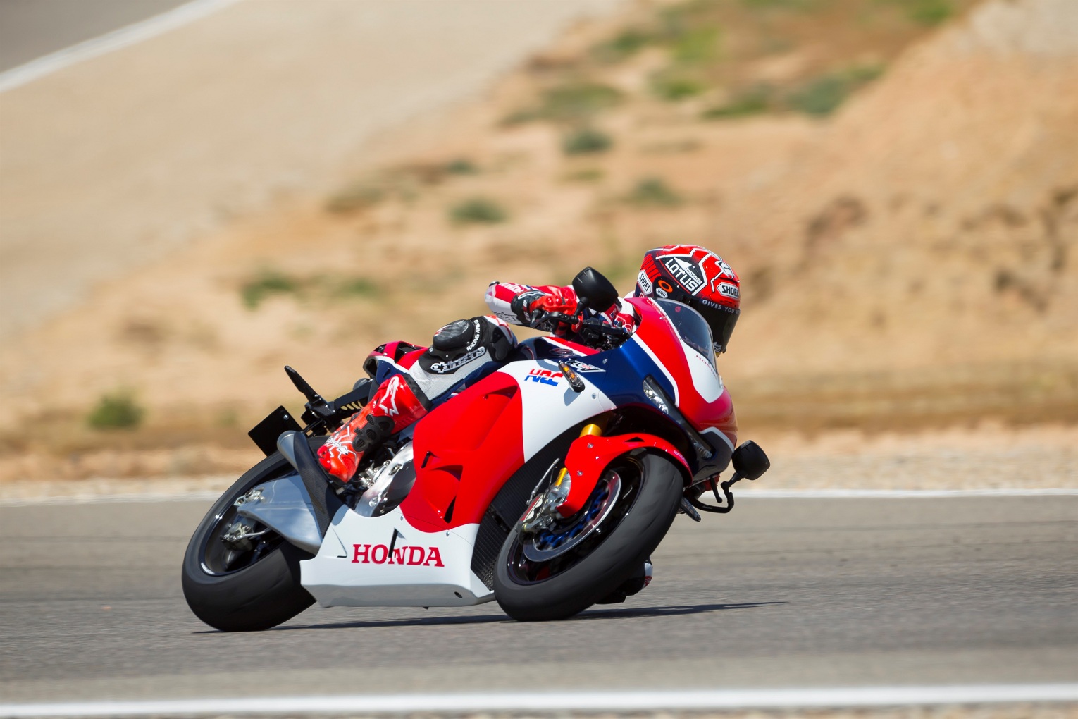 Las 10 motos de serie más caras de 2015 2 honda rc 213 v s 1 1
