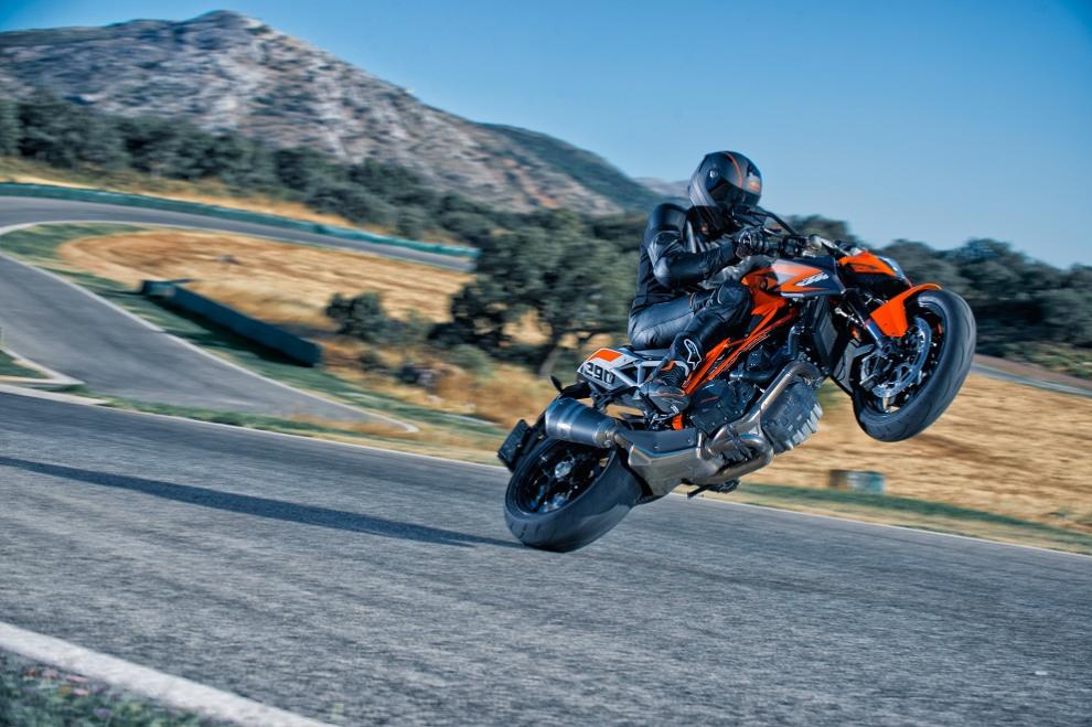 45 motos obligadas a pasar por el taller 9 ktm superduke 1290 r