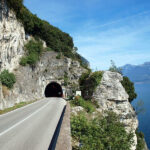 Las 10 mejores carreteras junto a ríos y lagos 8 Strada della Forra (de Pieve a Riva del Garda)