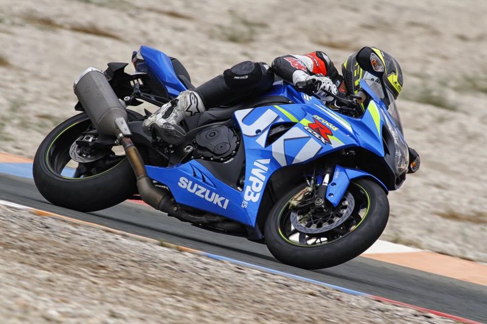 Prueba Suzuki GSX-R 1000 2015 en circuito: ¿Corto o largo?