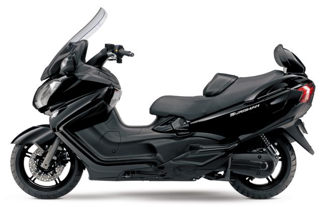 Suzuki Burgman 650 Executive vs. SYM Maxsym 600i Sport 4 an650zl3 left yvb