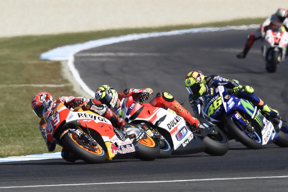 Caza de brujas: Rossi acusa a Márquez de ayudar a Lorenzo