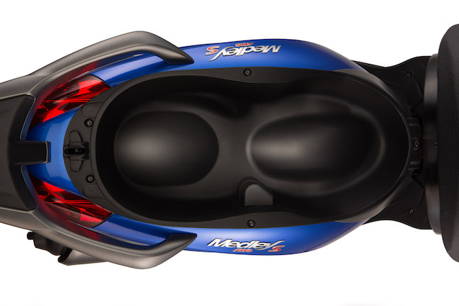Piaggio Medley 2016: Novedad absoluta y tecnológica en Piaggio 9 09 piaggio medley 2016