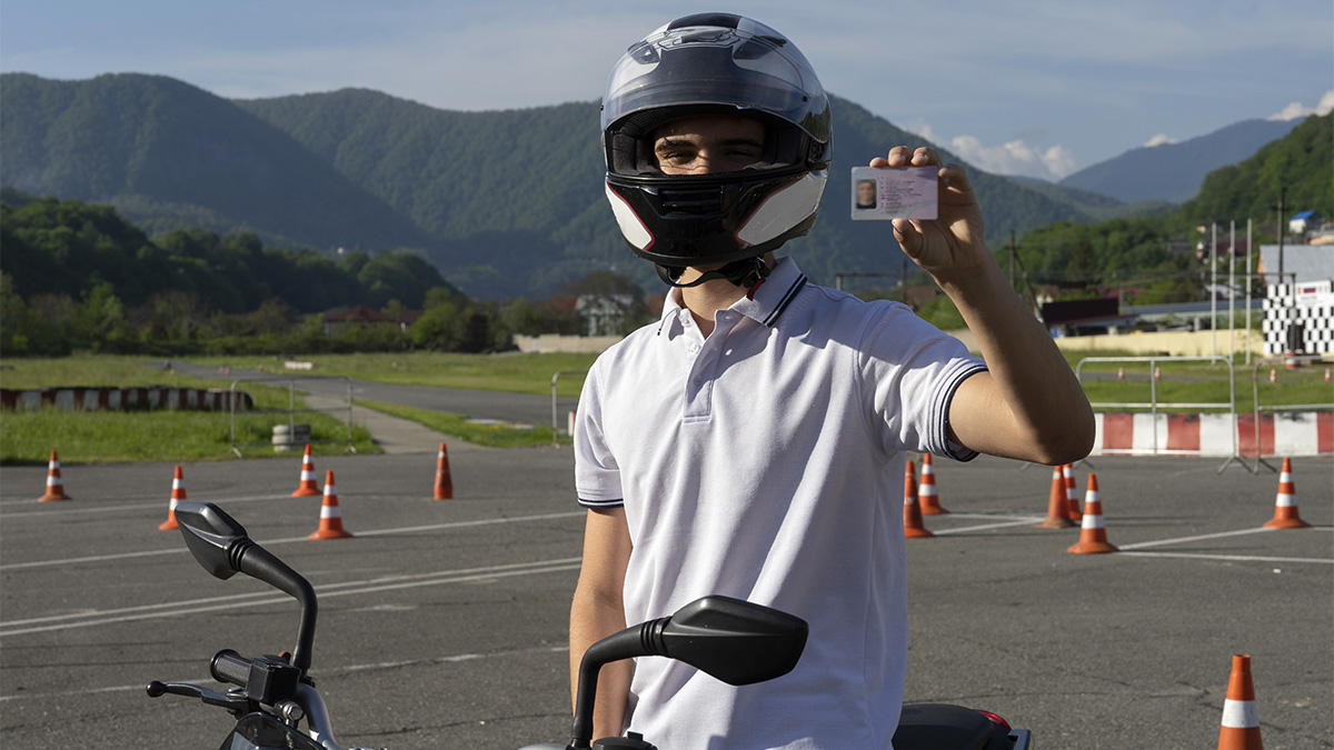 Obtención del crnet A2 de moto