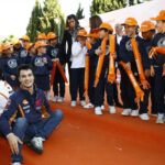 Los pilotos Repsol vuelven al cole