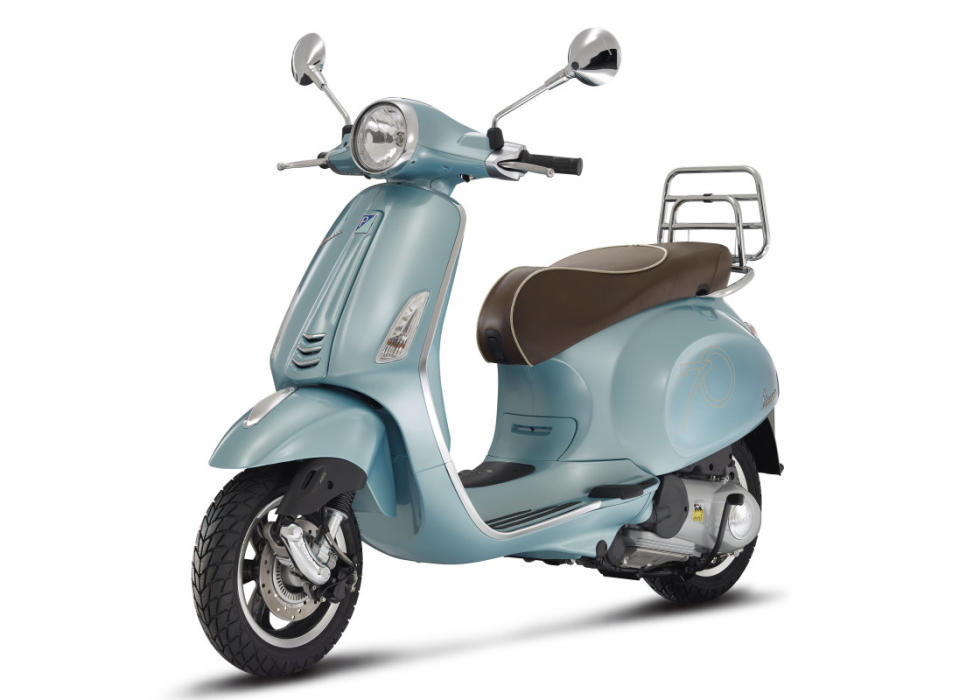 Vespa Settantesimo en EICMA Milán 2015