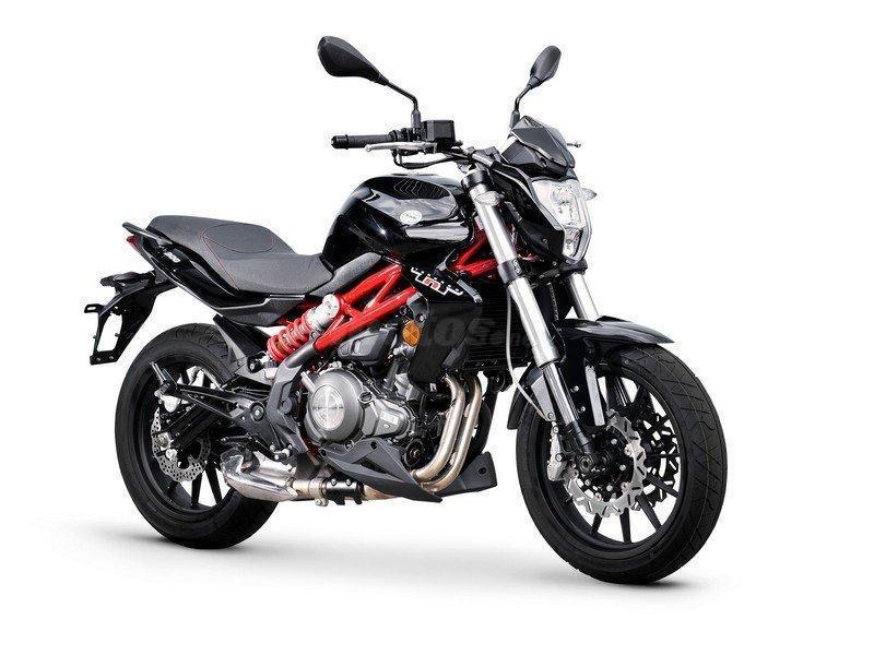 Descubre las ofertas de motos de fin de año 3 benelli bn 302