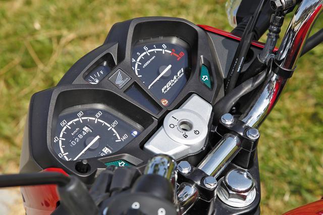 Honda CB 125 F: prueba a fondo 5 mik5258