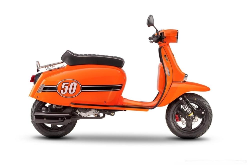 Descubre las ofertas de motos de fin de año 18 scomadi tl 50
