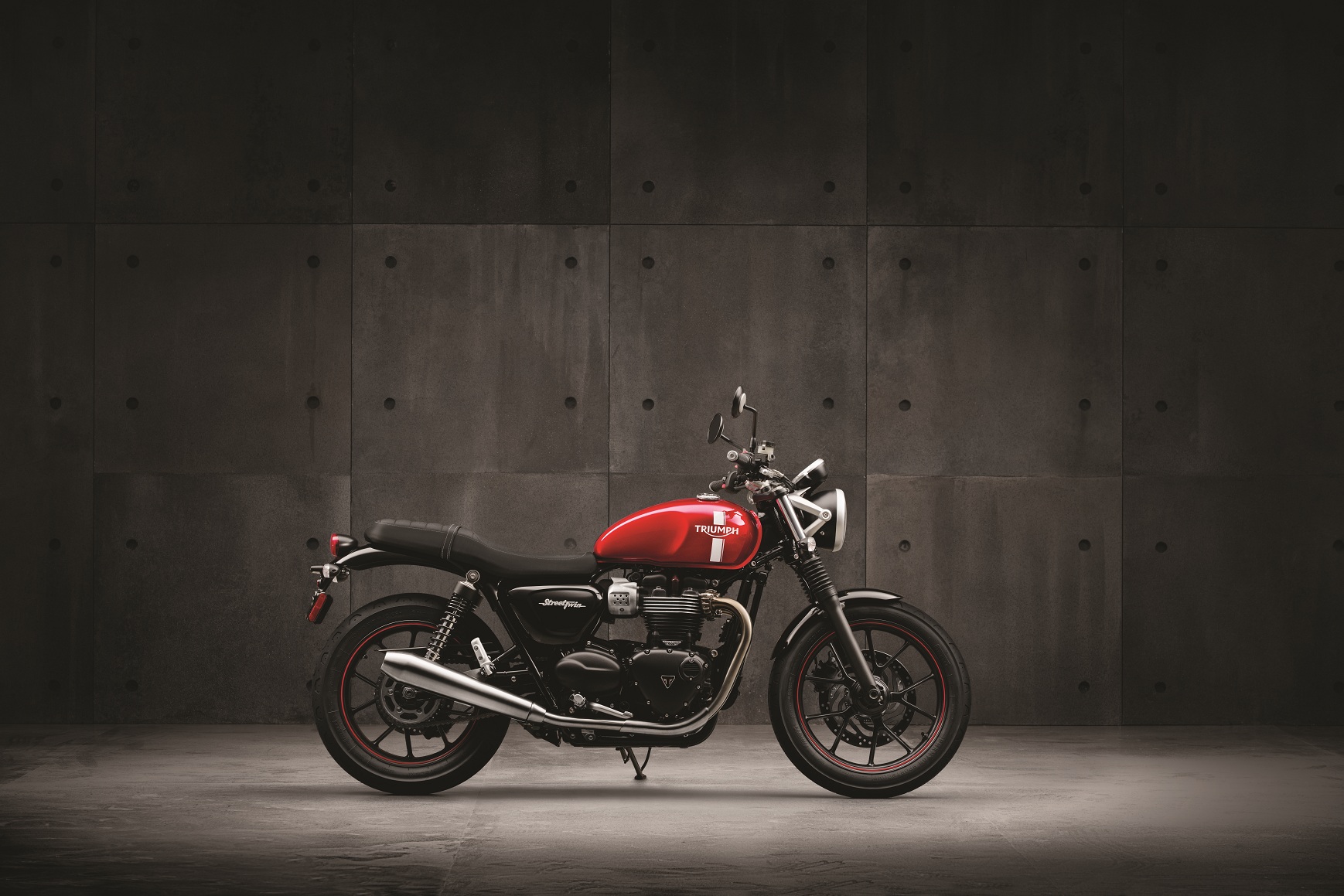 triumph bonneville street twin 8