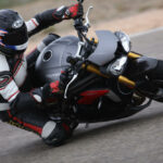Prueba Triumph Speed Triple R 2016 17 Prueba Triumph Speed Triple R '16 por A. Cathcart