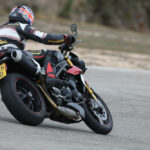 Prueba Triumph Speed Triple R 2016 19 Prueba Triumph Speed Triple R '16 por A. Cathcart