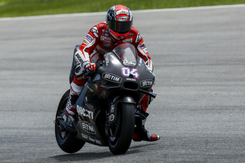 Casey Stoner, con neumáticos duros, la mejor Ducati del día 4 test sepang motogp 2016 96 g