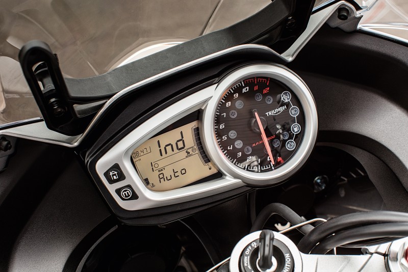 Triumph Tiger Sport 2016: más control 3 La instrumentación de la Triumph Tiger Sport 2016