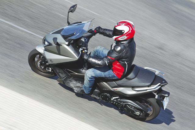 yamaha tmax 530 bmwc600 sport 0020